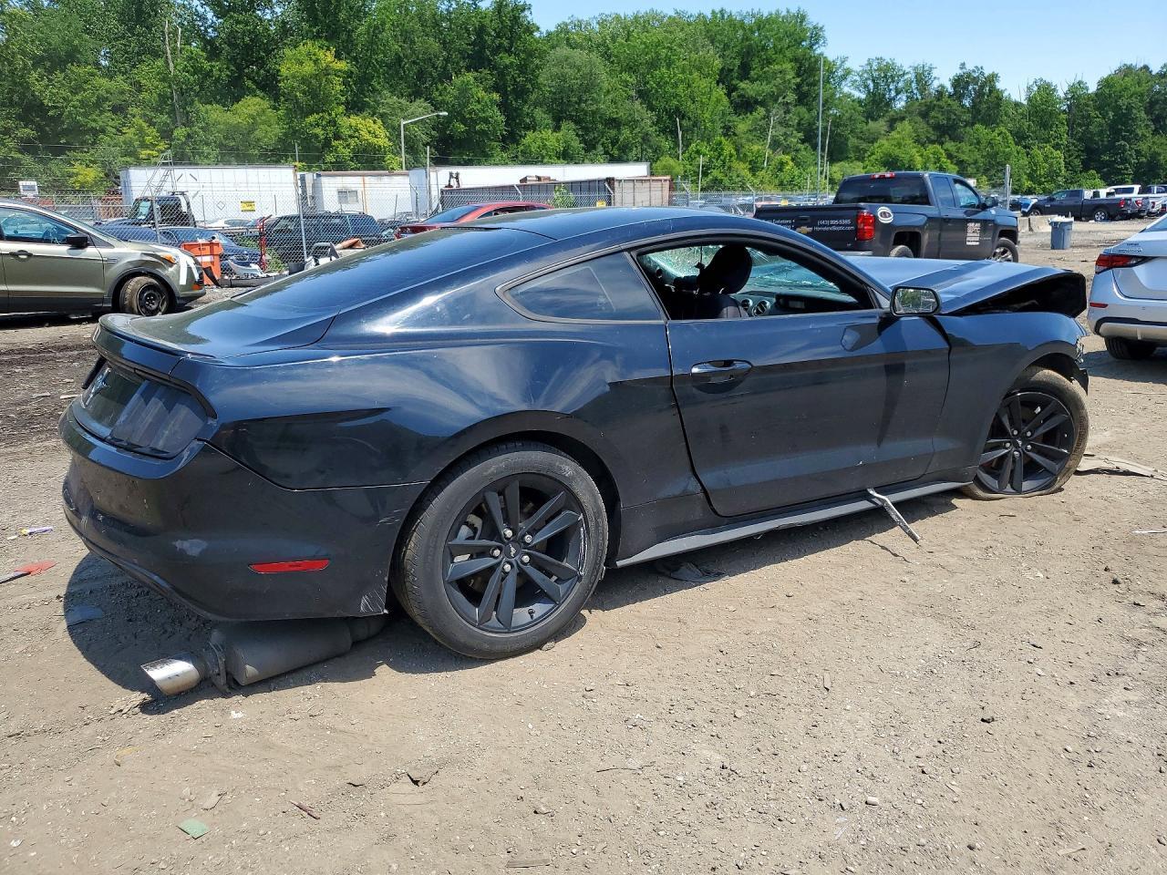 2016 Ford Mustang - zdjęcie 3