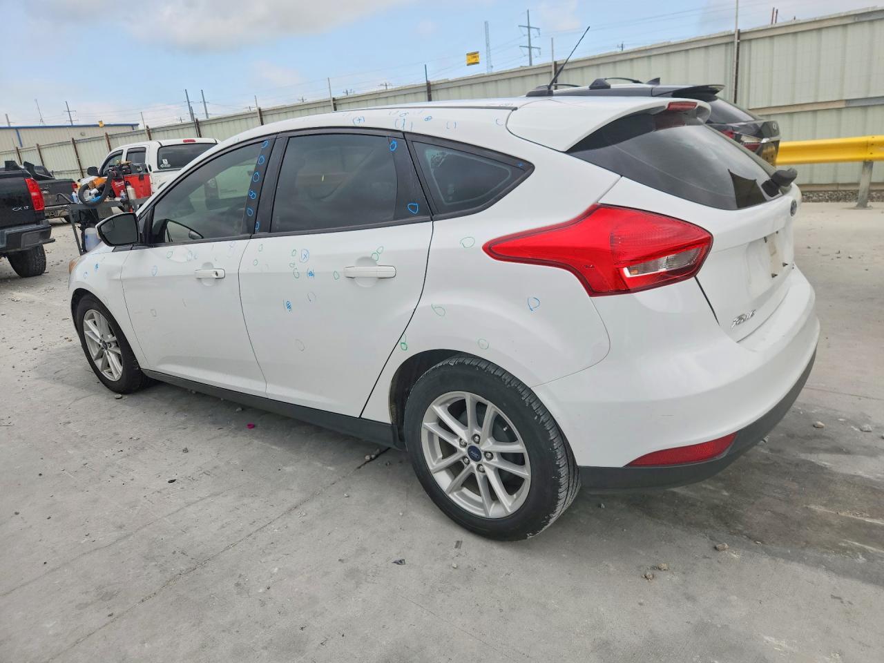 2017 Ford Focus Se - zdjęcie 2