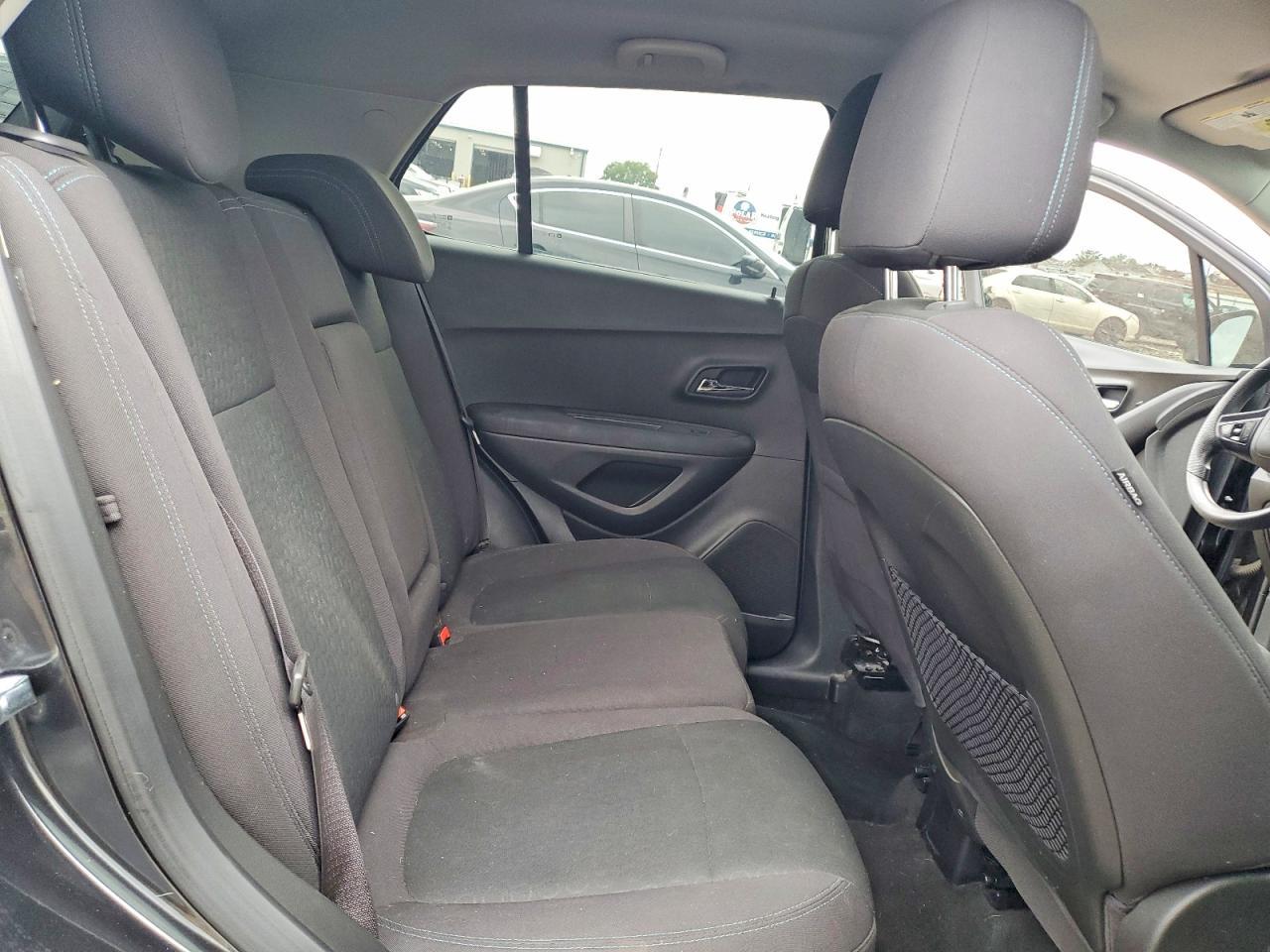 2016 Chevrolet Trax Ls - zdjęcie 11