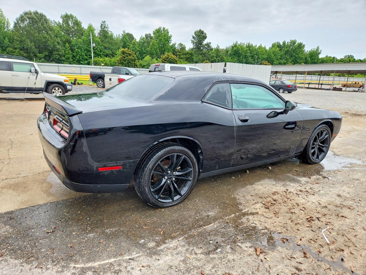 2016 Dodge Challenger Sxt - zdjęcie 3