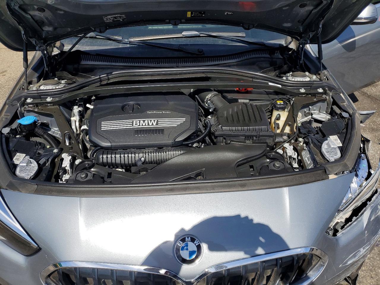 2022 BMW 228Xi - zdjęcie 11
