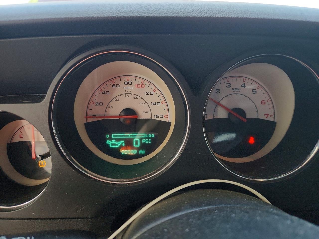 2014 Dodge Challenger R - zdjęcie 9