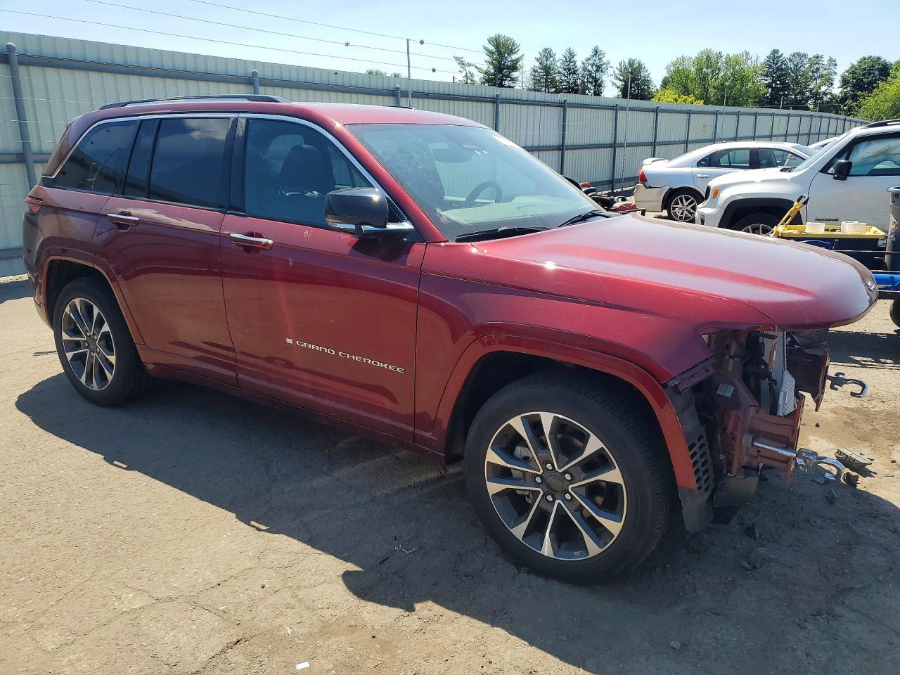 2023 Jeep Grand Cherokee Overland - zdjęcie 4