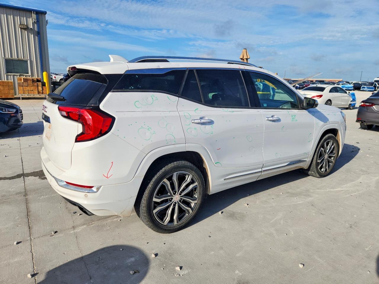 2018 GMC Terrain Denali - zdjęcie 3