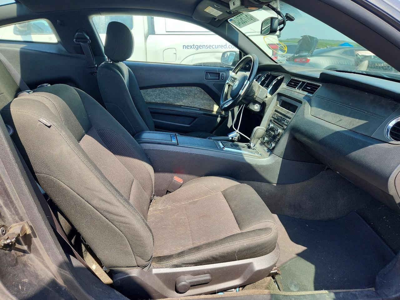 2014 Ford Mustang - zdjęcie 10