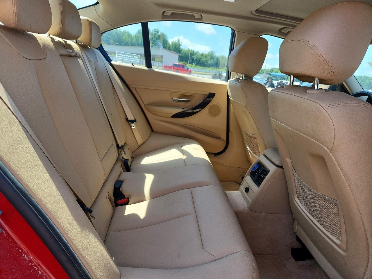 2015 BMW 328 Xi - zdjęcie 10