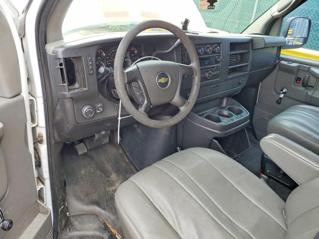 2014 Chevrolet Express G1500 - zdjęcie 8