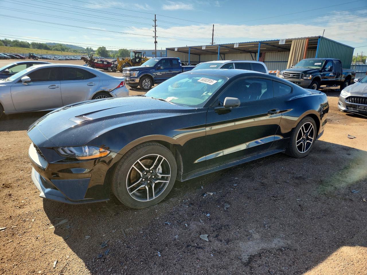 2020 Ford Mustang - zdjęcie główne