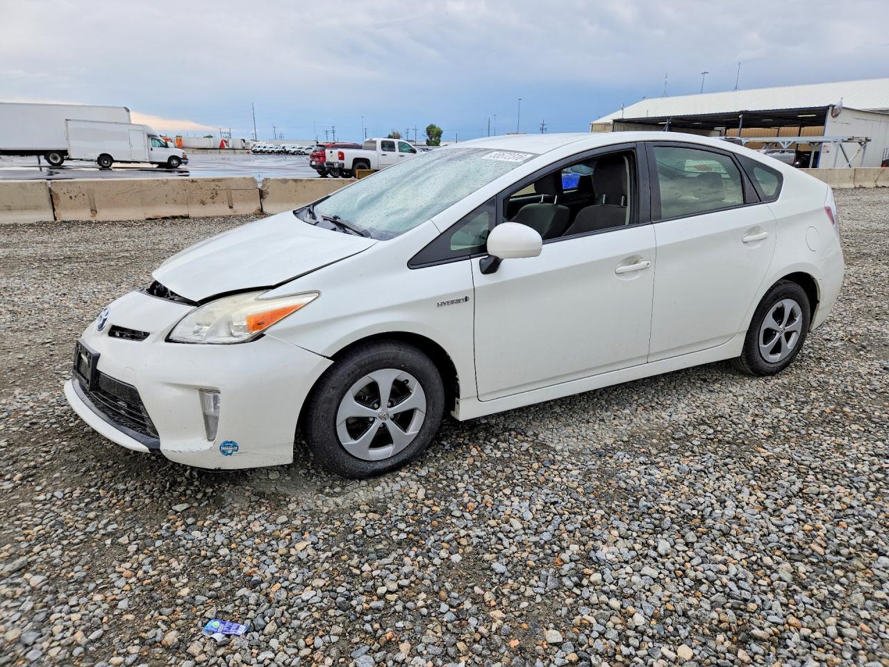 2015 Toyota Prius Two - zdjęcie główne