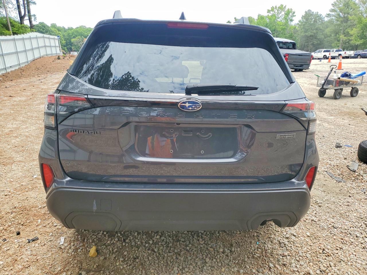 2025 Subaru Forester Premier - zdjęcie 6