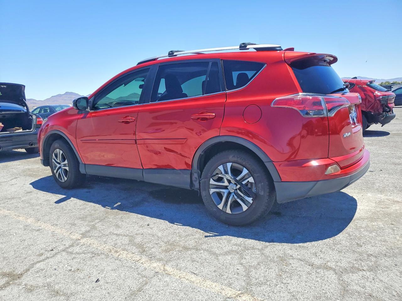 2016 Toyota Rav4 Le - zdjęcie 2