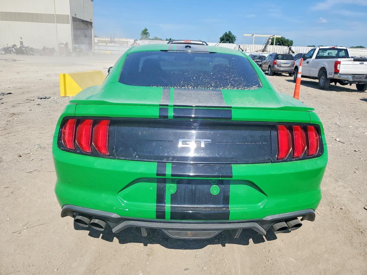 2019 Ford Mustang - zdjęcie 6