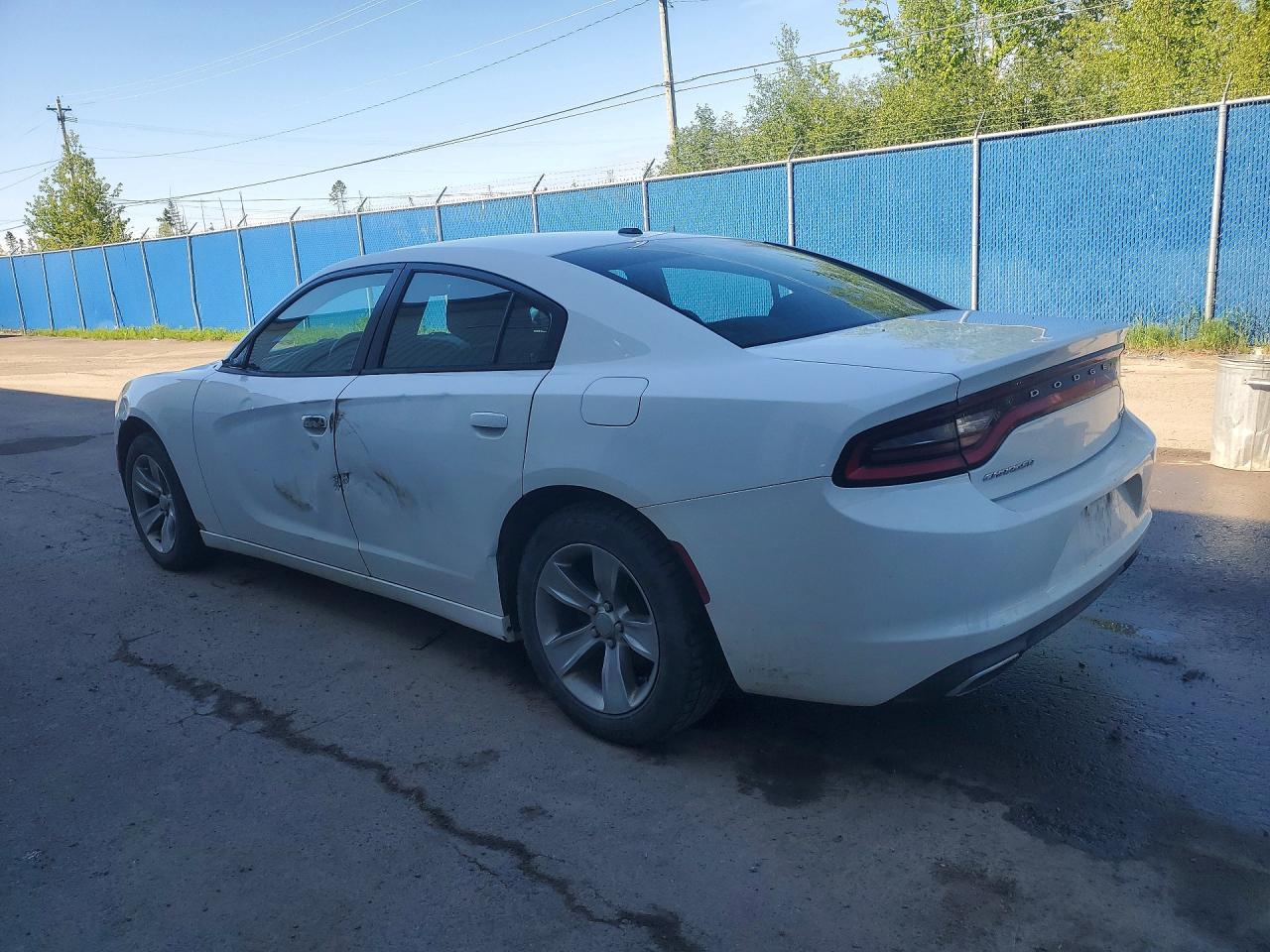 2015 Dodge Charger Sxt - zdjęcie 2
