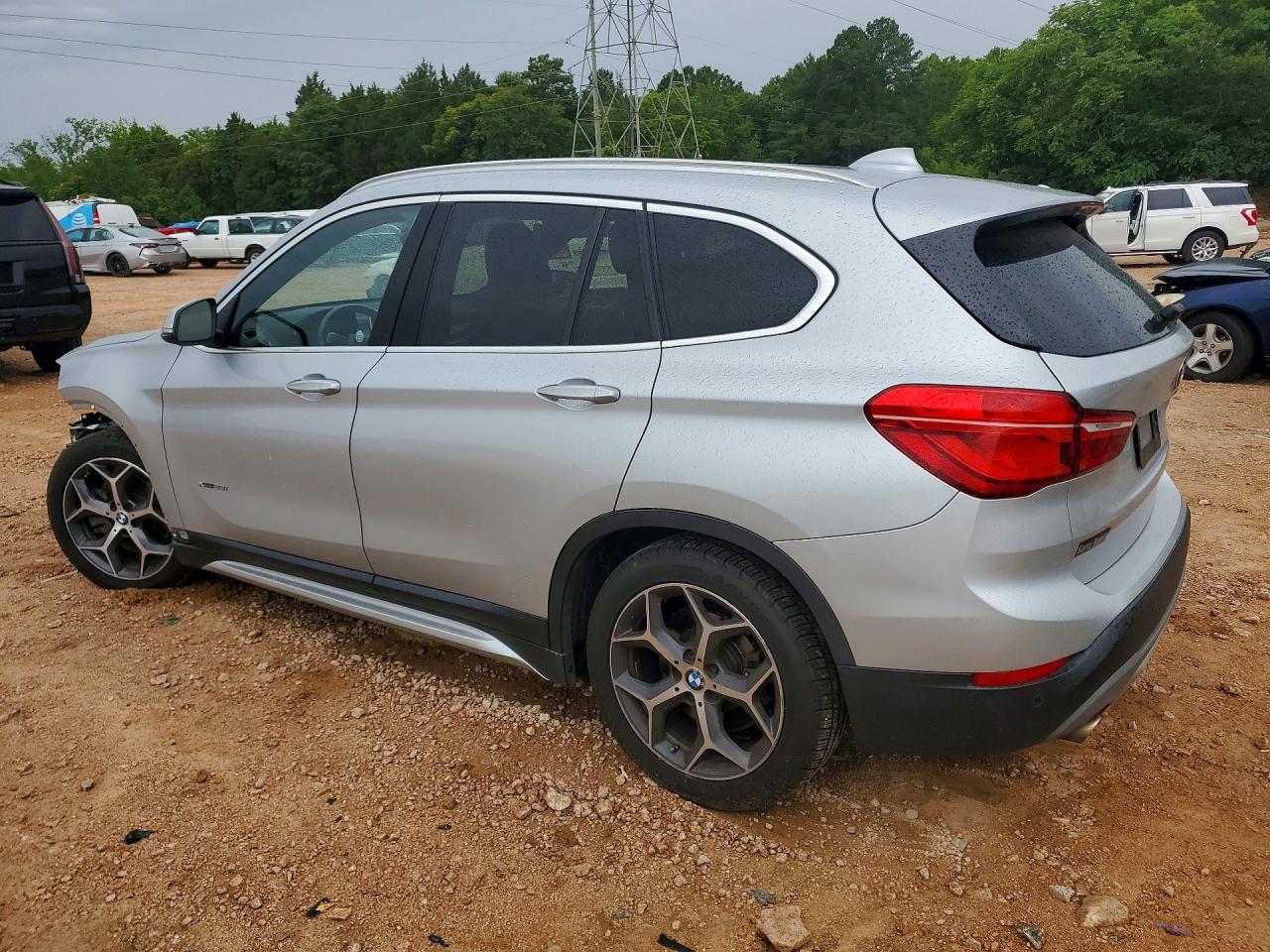 2018 BMW X1 xDrive28I - zdjęcie 2