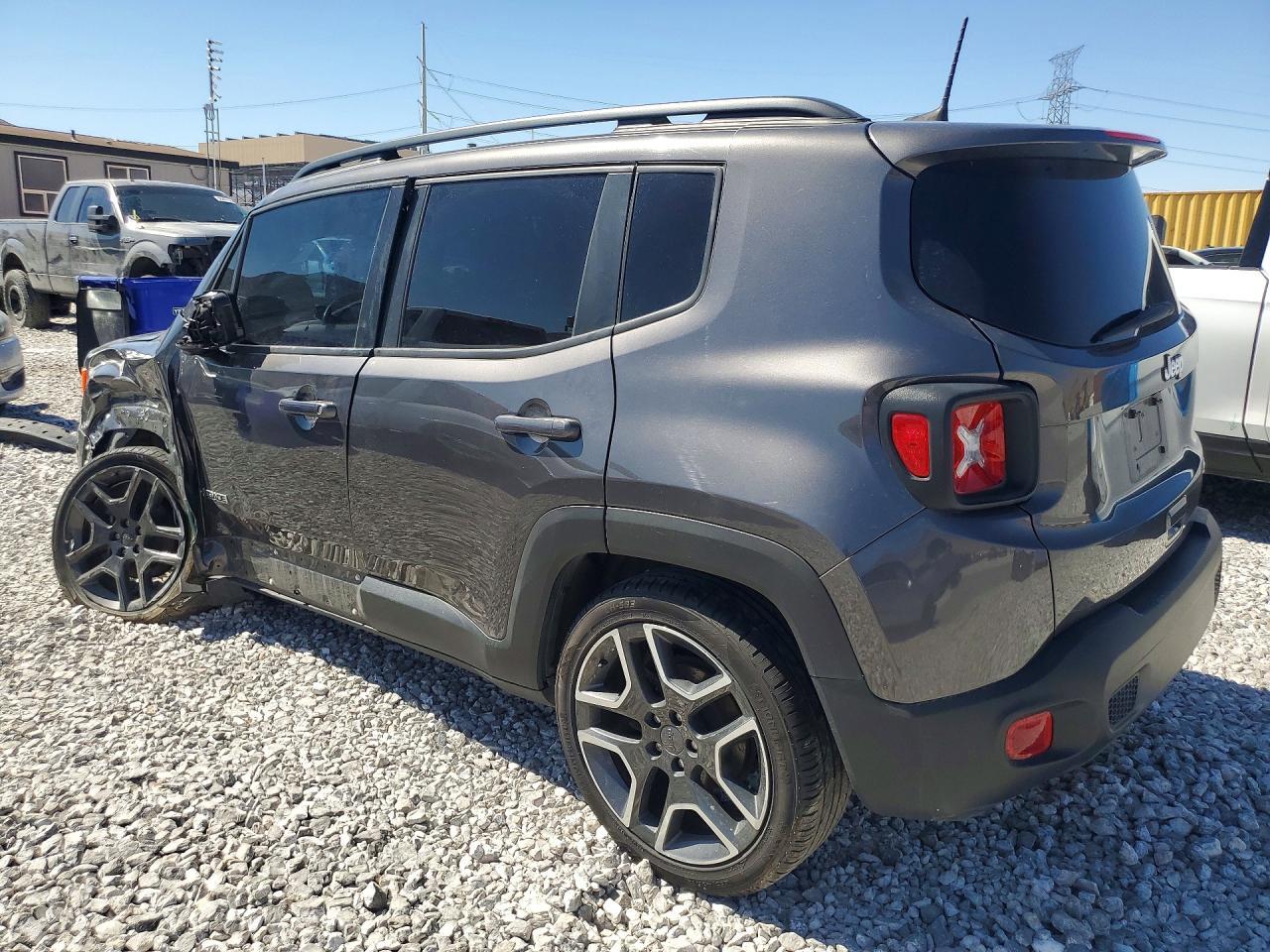 2021 Jeep Renegade Latitude - zdjęcie 2