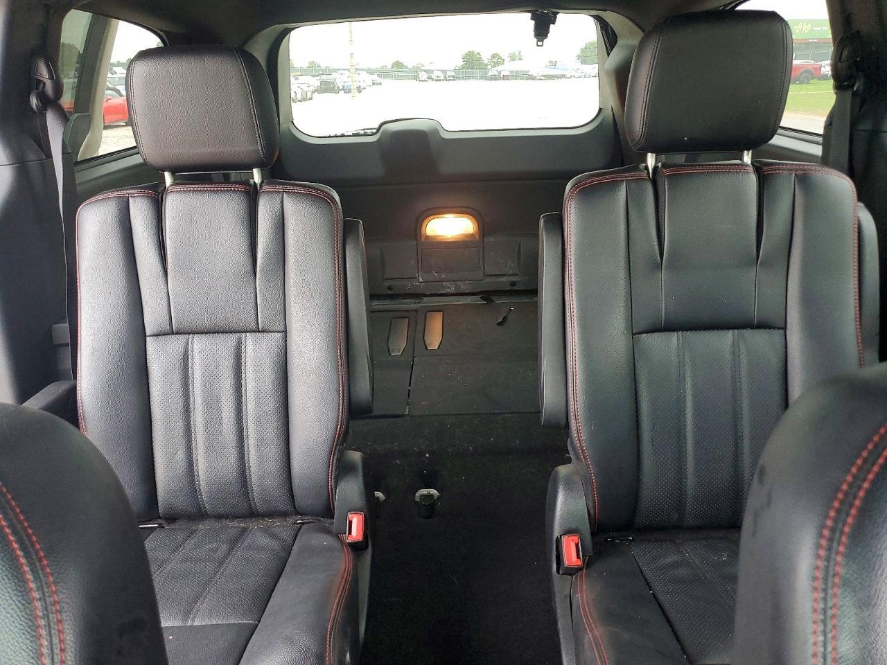 2014 Dodge Grand Caravan R/T - zdjęcie 10