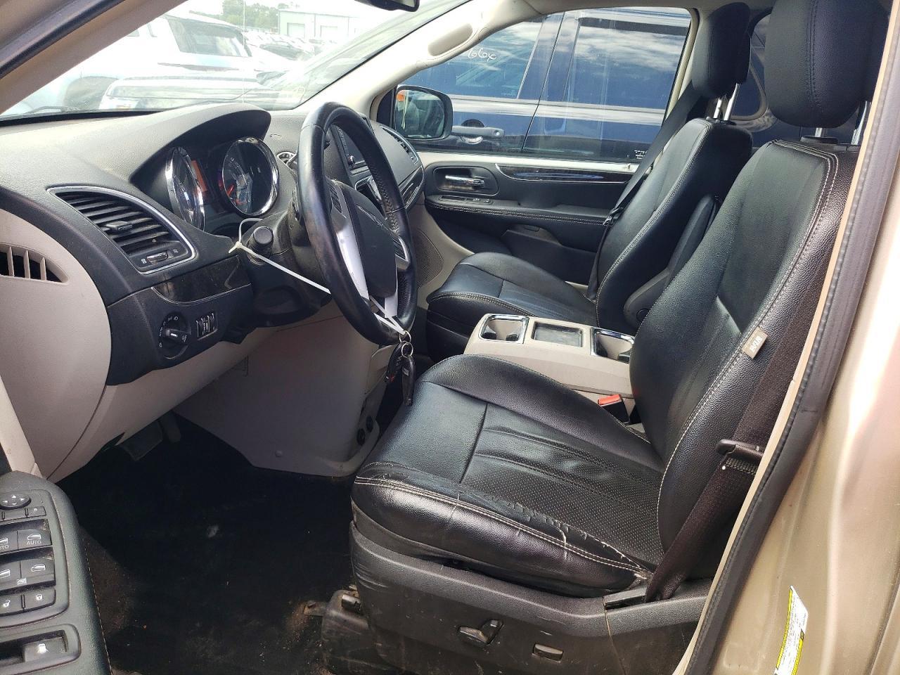 2015 Chrysler Town & Country Touring L - zdjęcie 7