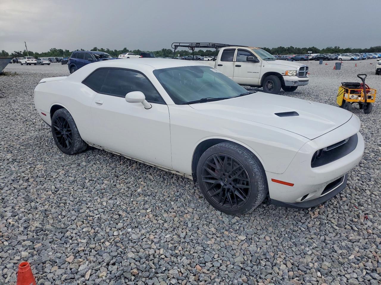 2019 Dodge Challenger Sxt - zdjęcie 4