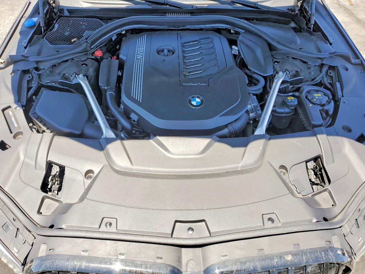 2022 BMW 740 I - zdjęcie 11