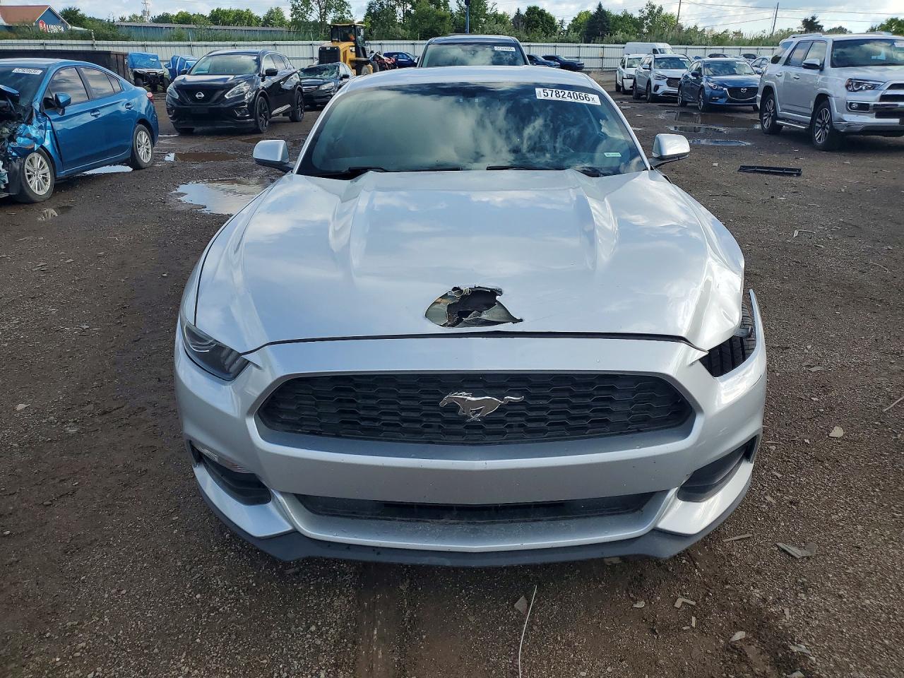 2017 Ford Mustang - zdjęcie 5