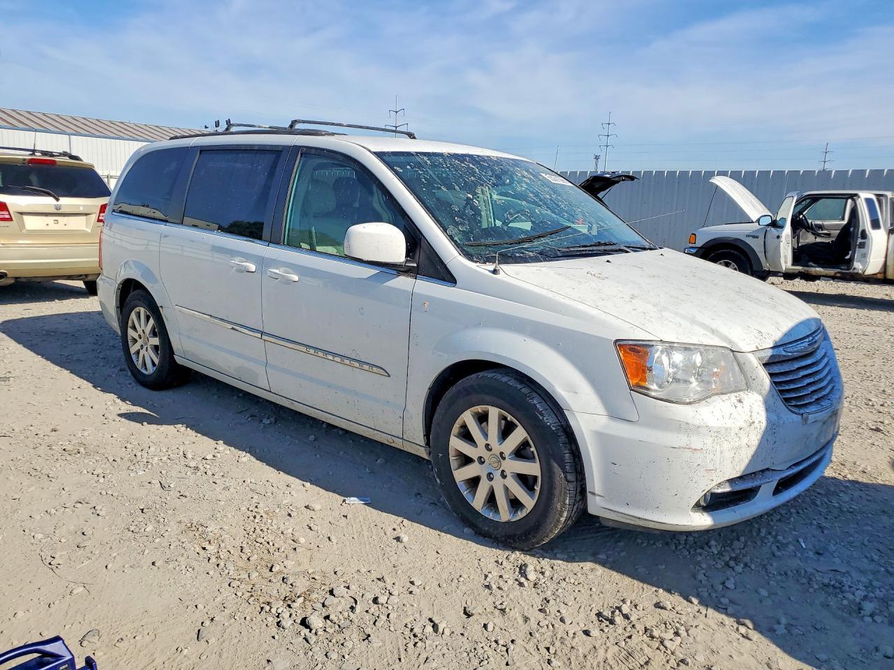 2015 Chrysler Town & Country Touring - zdjęcie 4