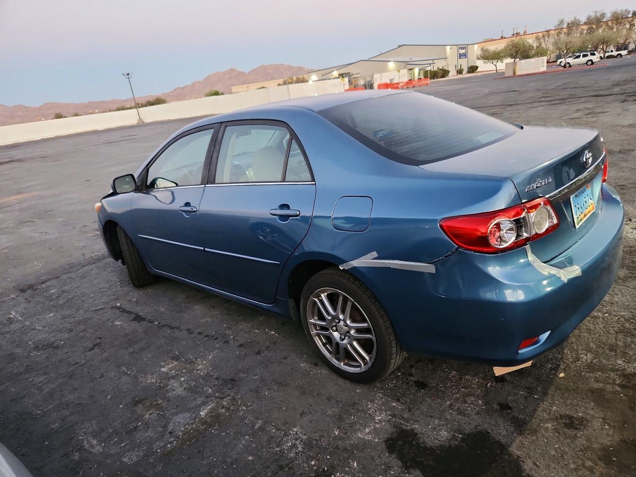 2013 Toyota Corolla - zdjęcie 2