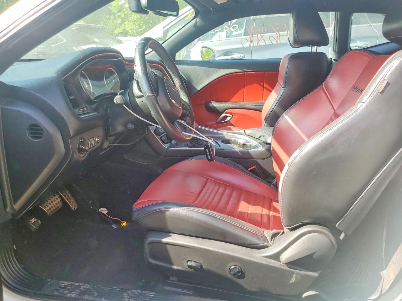 2016 Dodge Challenger R - zdjęcie 7