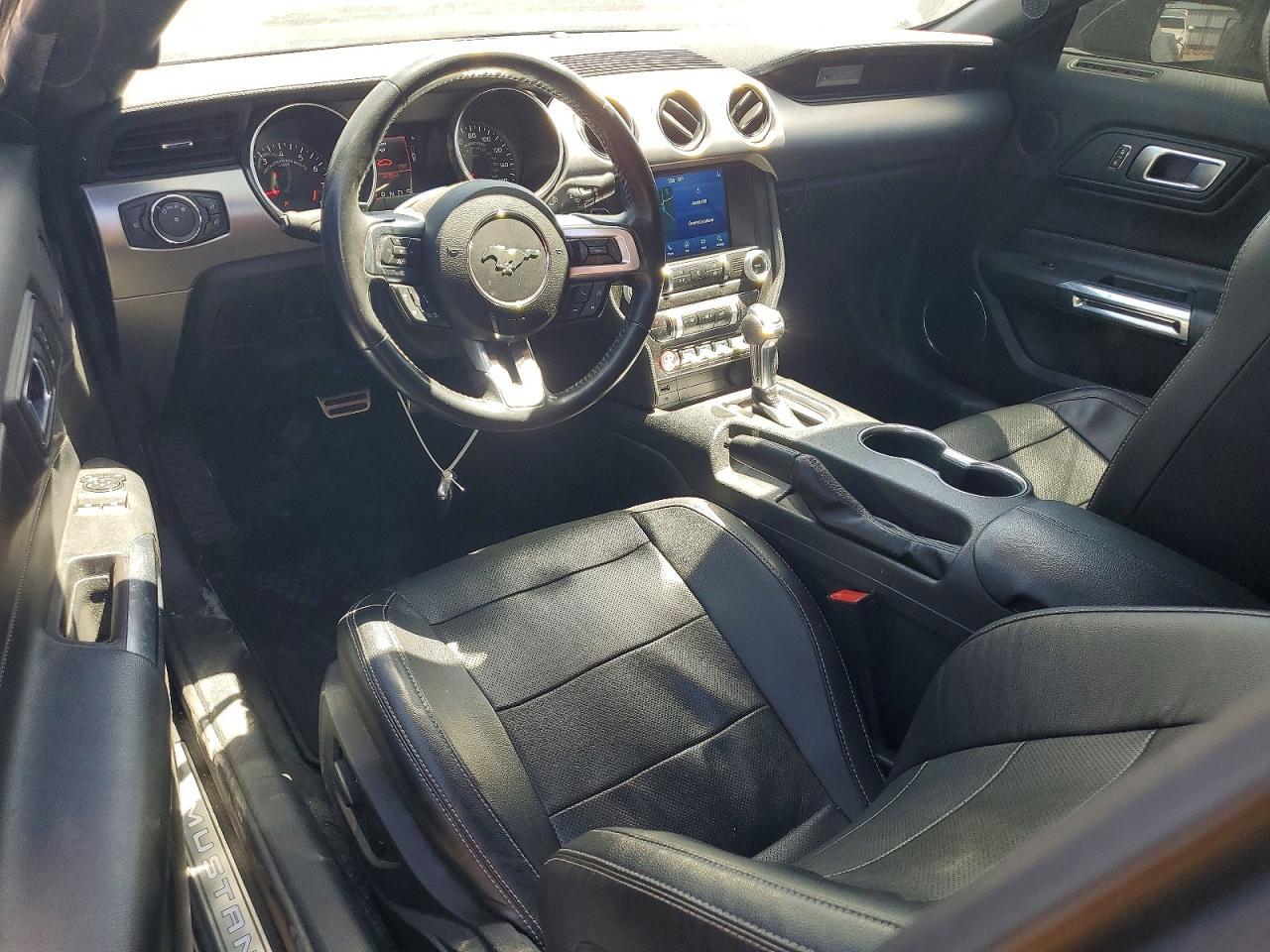 2021 Ford Mustang Gt - zdjęcie 8