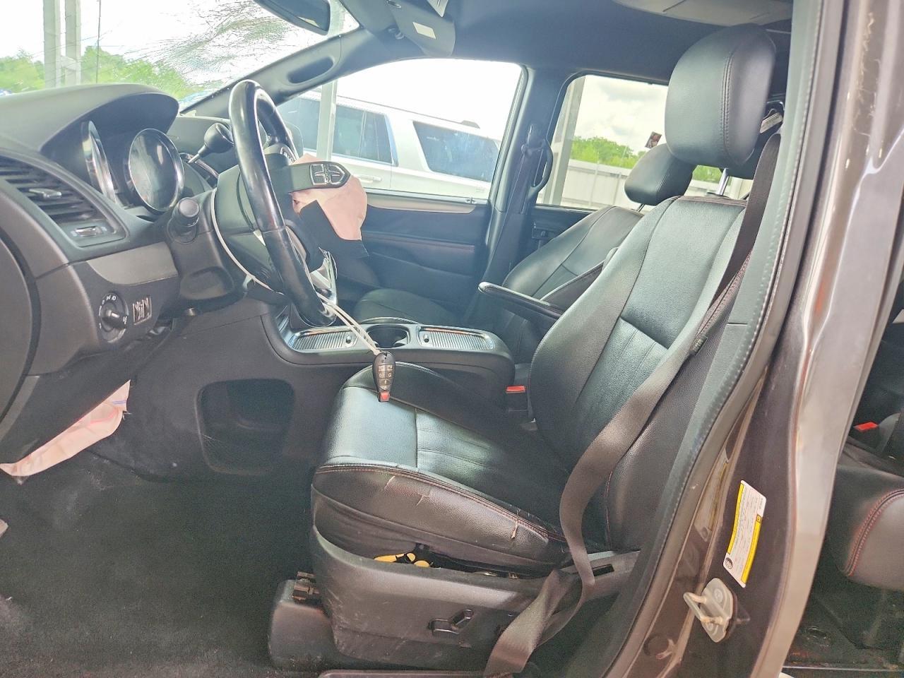 2019 Dodge Grand Caravan Gt - zdjęcie 7