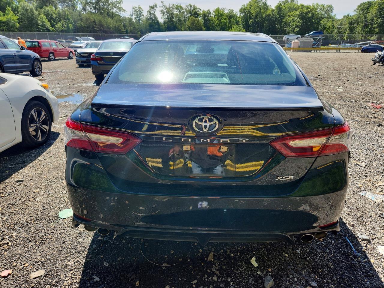 2018 Toyota Camry Xse - zdjęcie 6