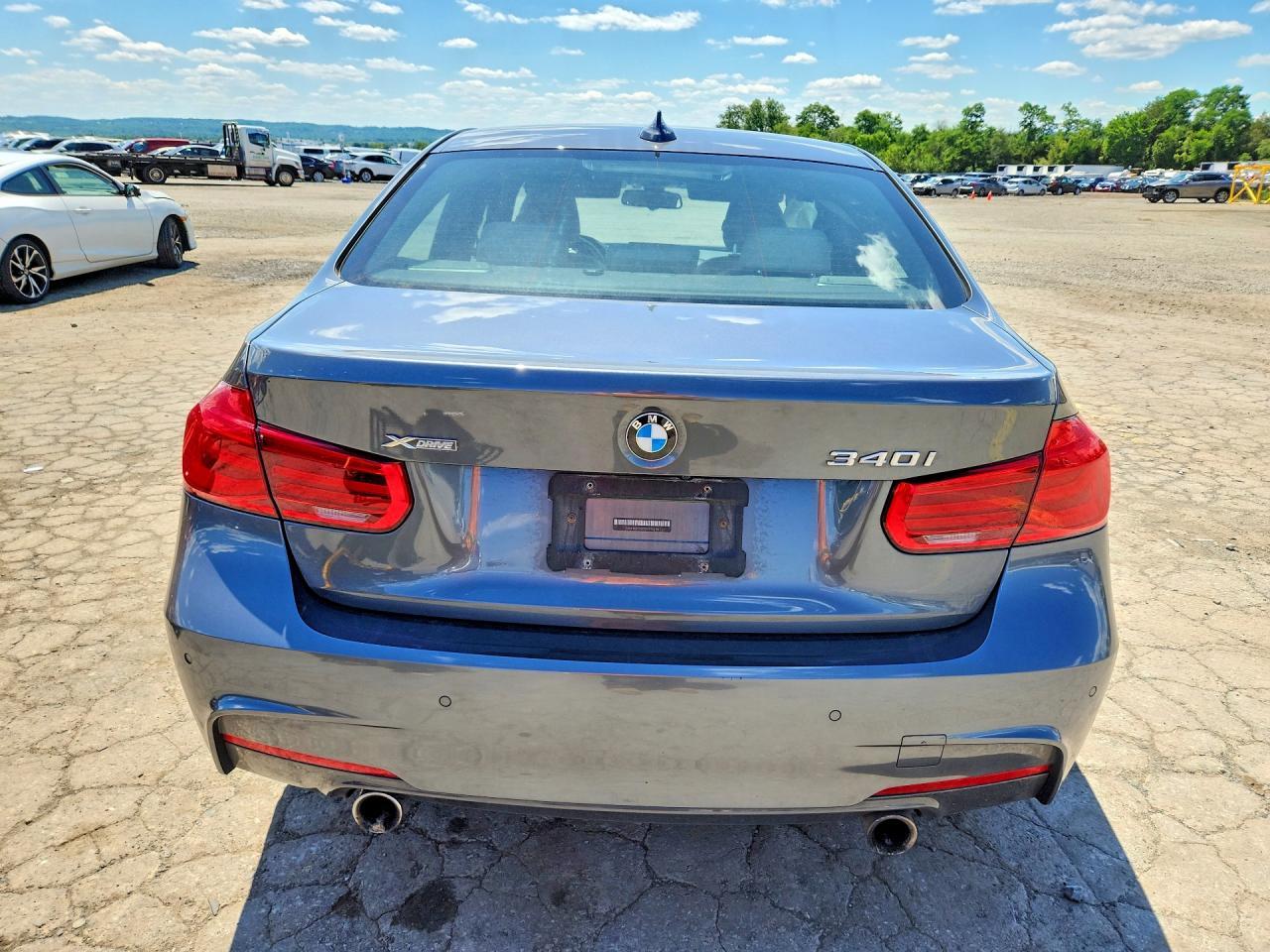 2016 BMW 340 Xi - zdjęcie 6
