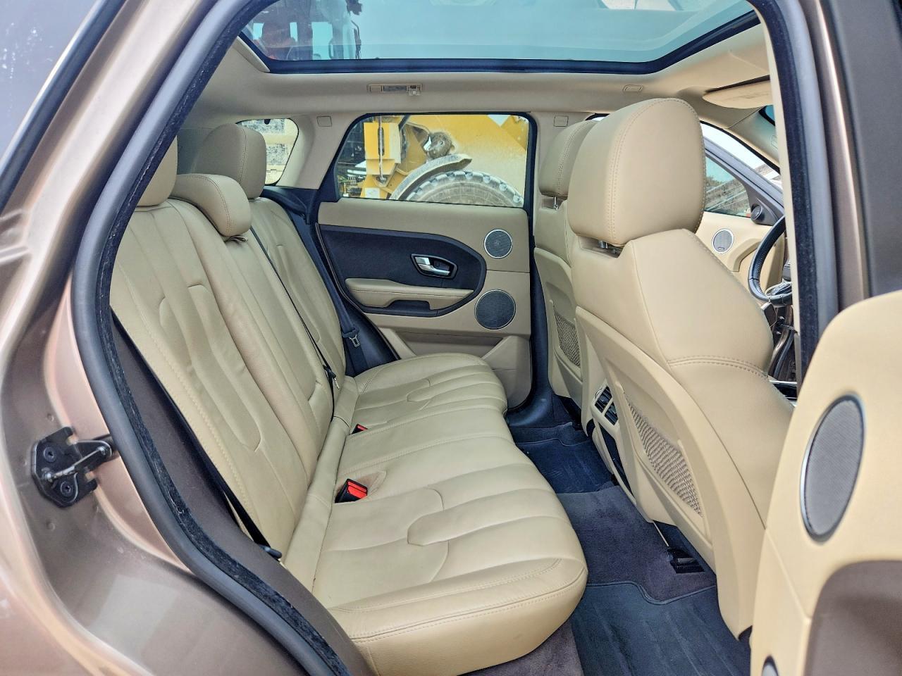 2015 Land Rover Range Rover Evoque Pure Plus - zdjęcie 11