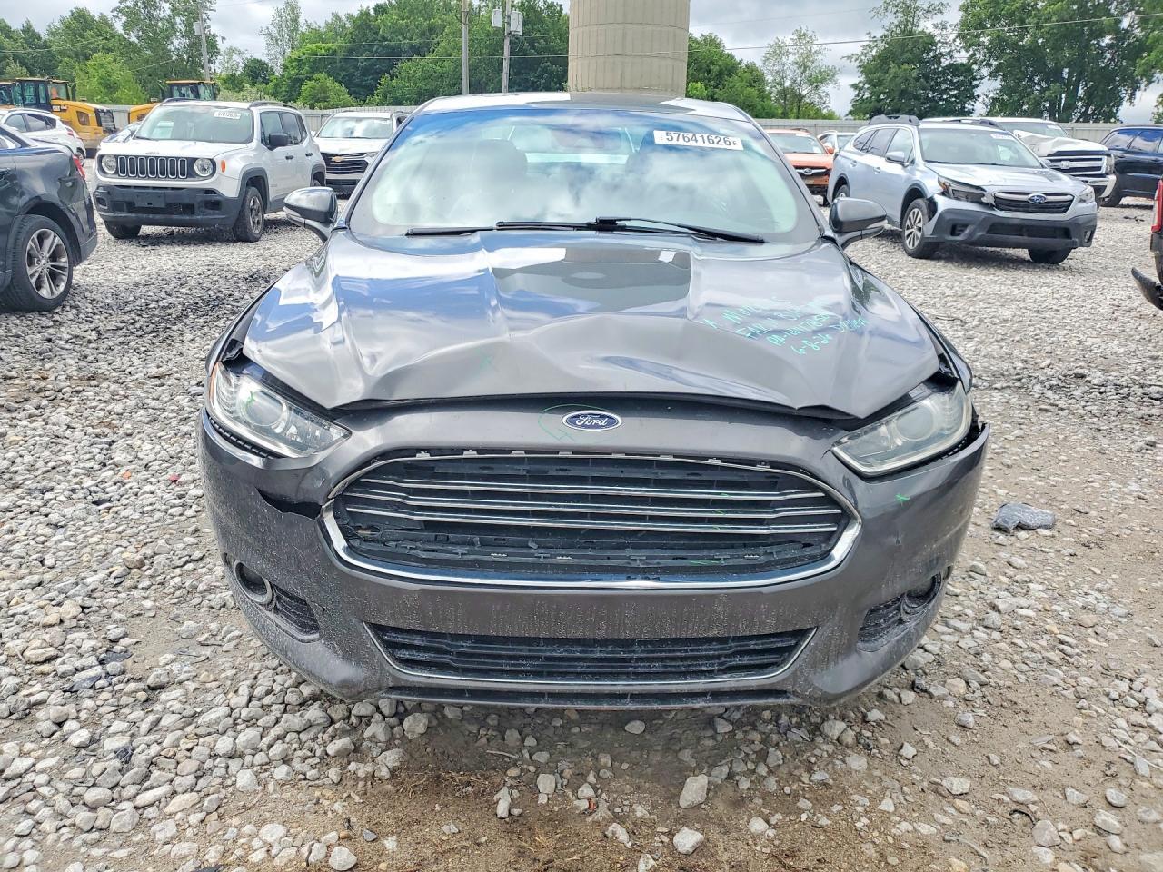 2015 Ford Fusion Titanium - zdjęcie 5