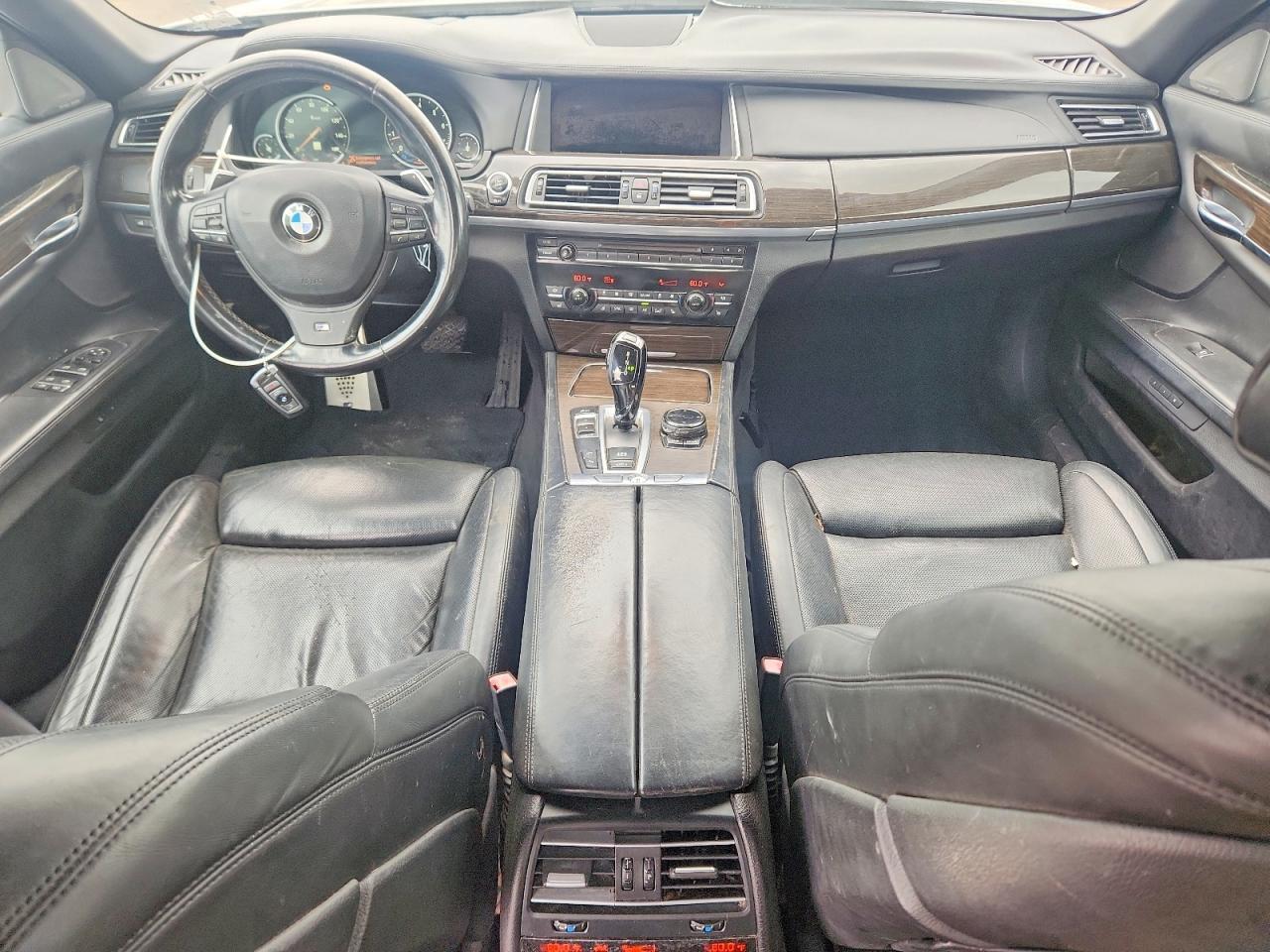 2014 BMW 750 Li - zdjęcie 8