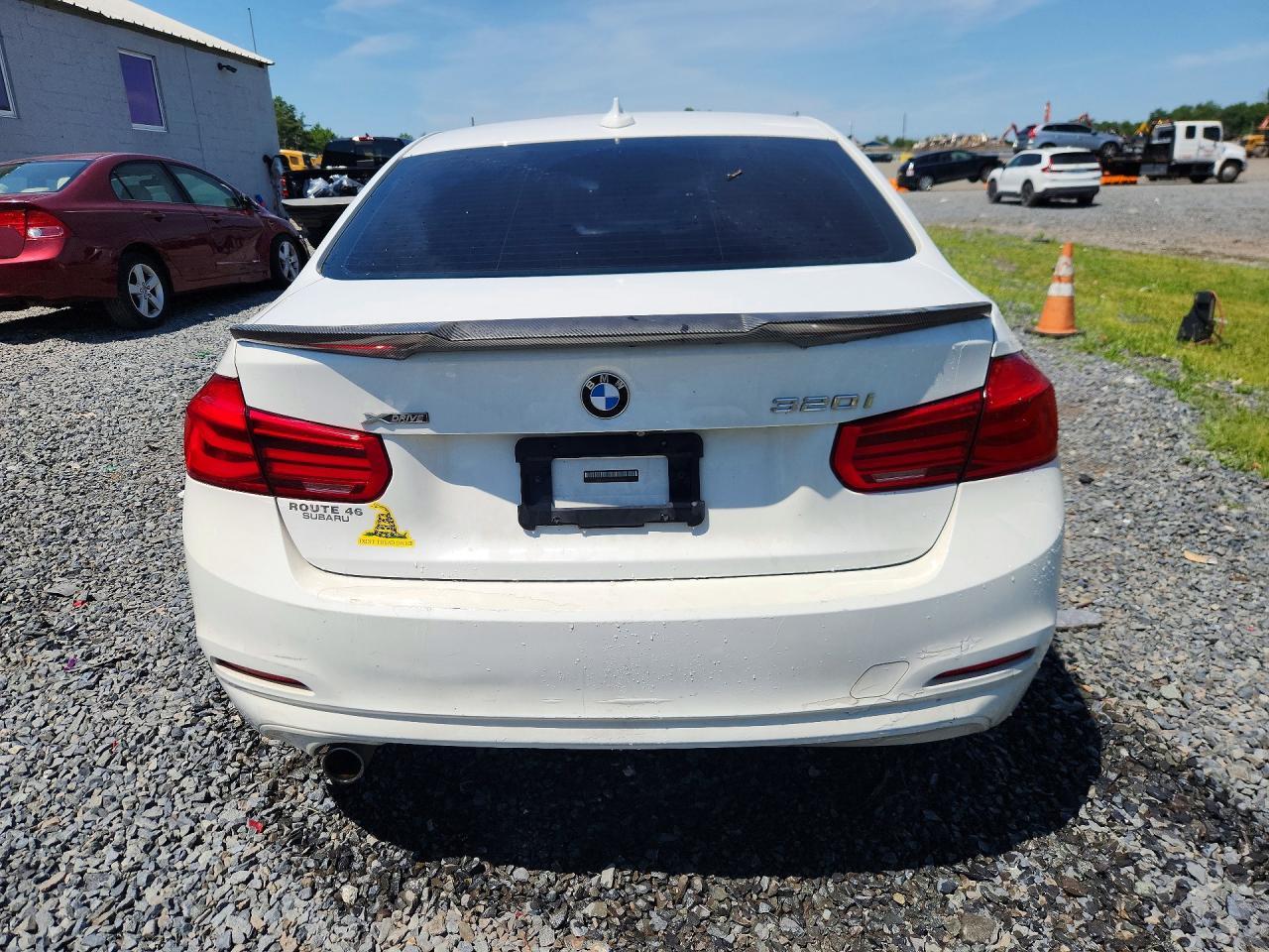 2018 BMW Seria 3 320i - zdjęcie 6