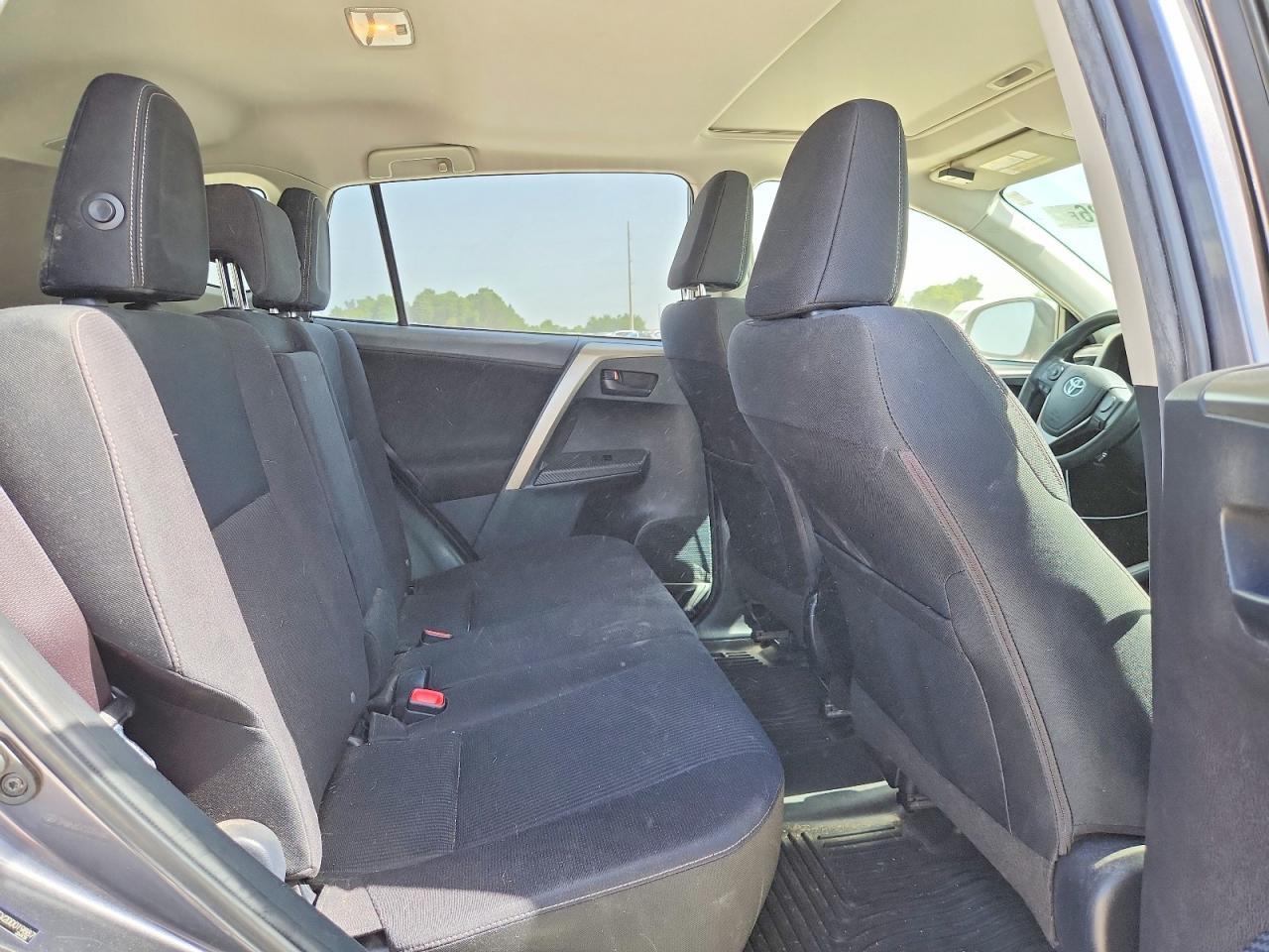 2013 Toyota Rav4 Xle - zdjęcie 11