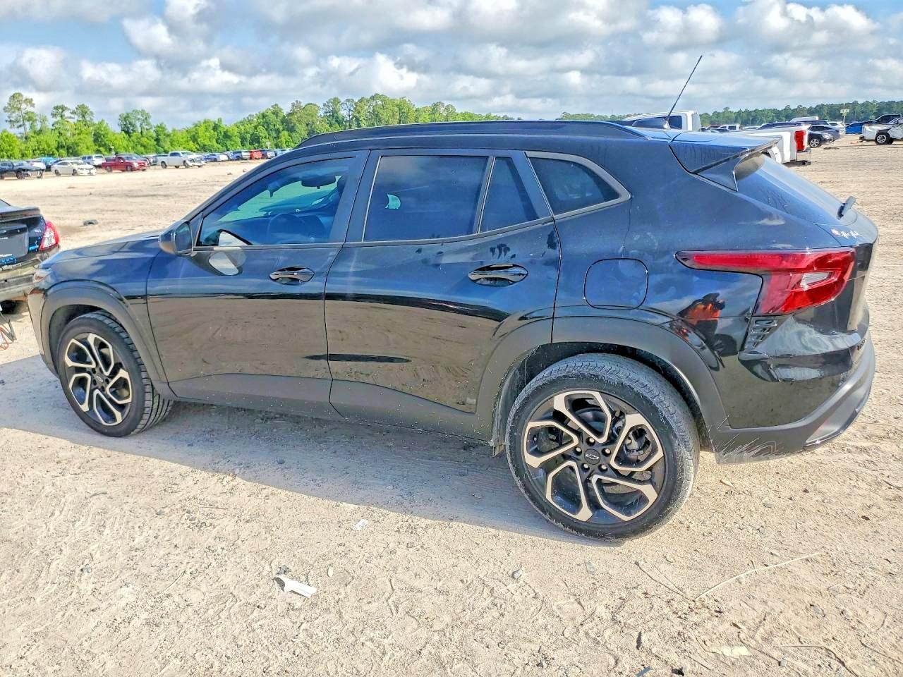 2025 Chevrolet Trax 2Rs - zdjęcie 2