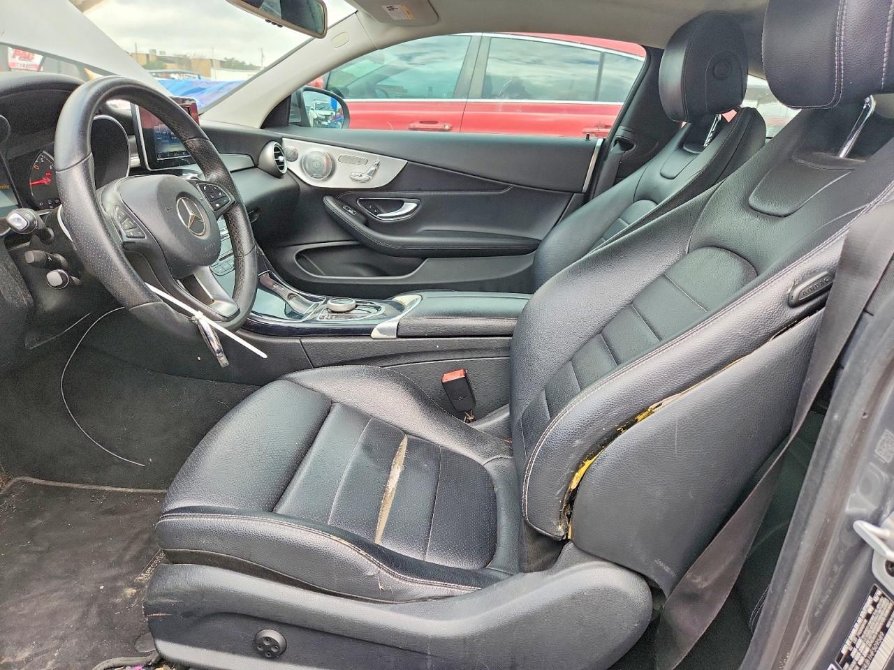 2017 Mercedes-Benz C 300 - zdjęcie 7