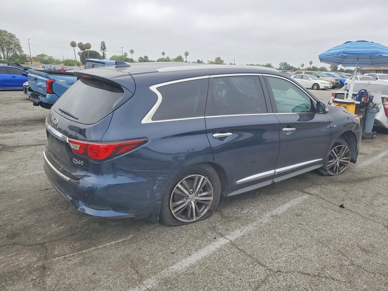 2018 Infiniti Qx60 Base - zdjęcie 3