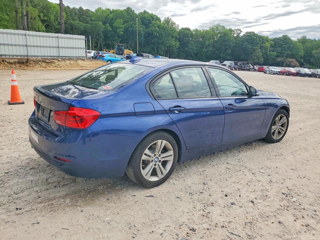 2016 BMW Seria 3 328i - zdjęcie 3