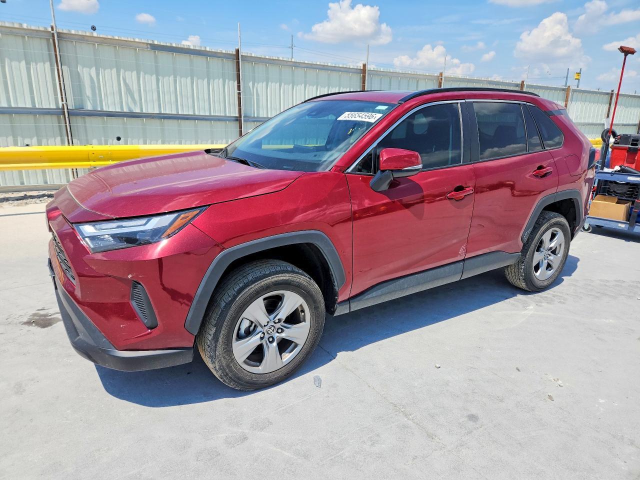 2023 Toyota Rav4 Xle - zdjęcie główne