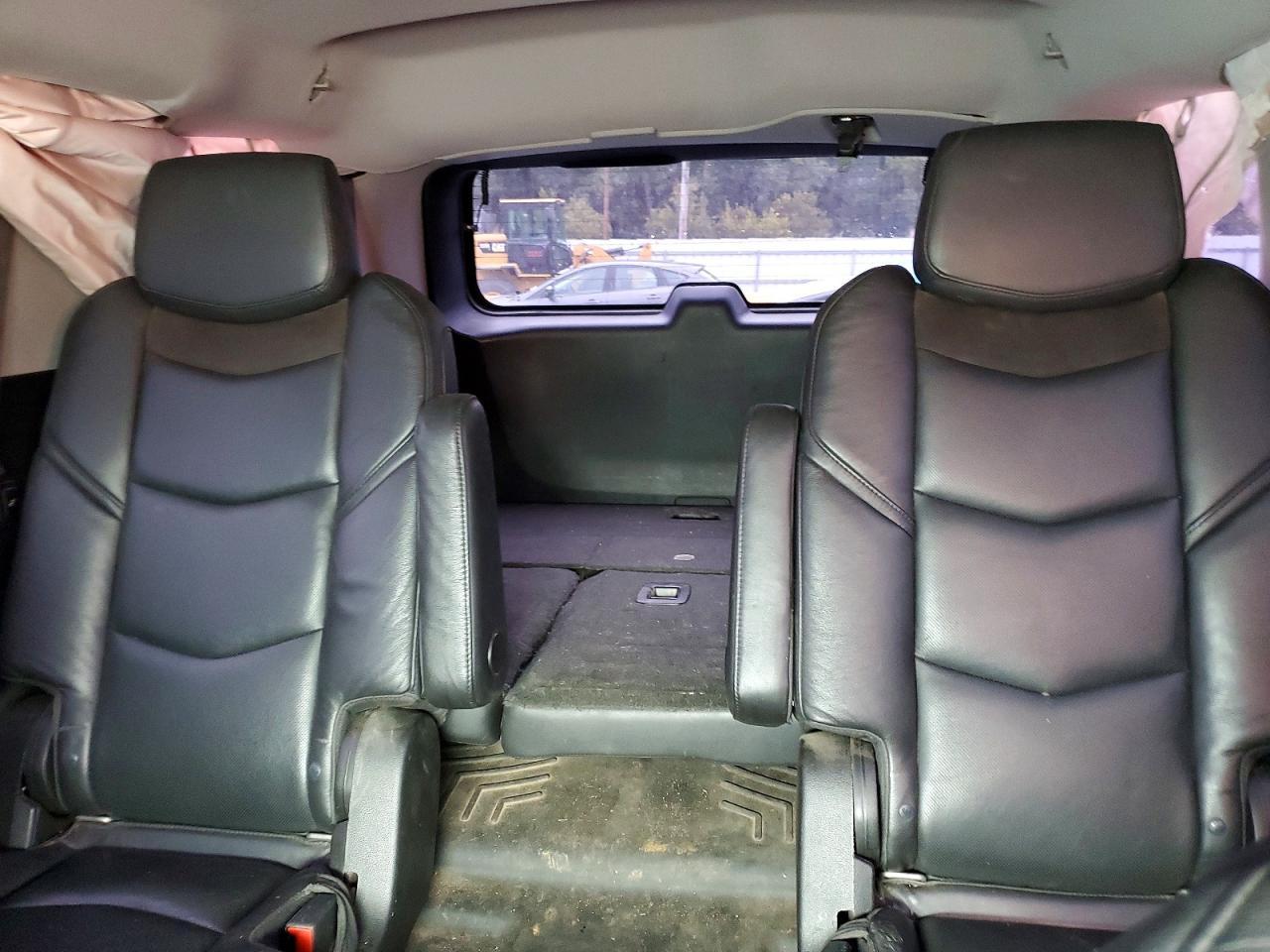 2018 Cadillac Escalade Premium Luxury - zdjęcie 10
