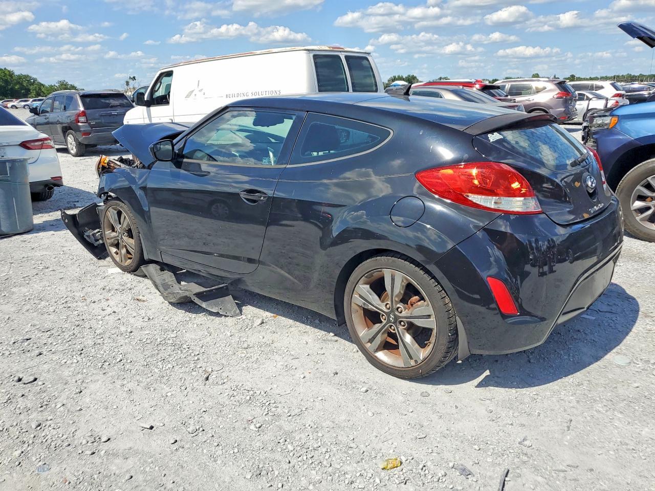 2016 Hyundai Veloster Base - zdjęcie 2
