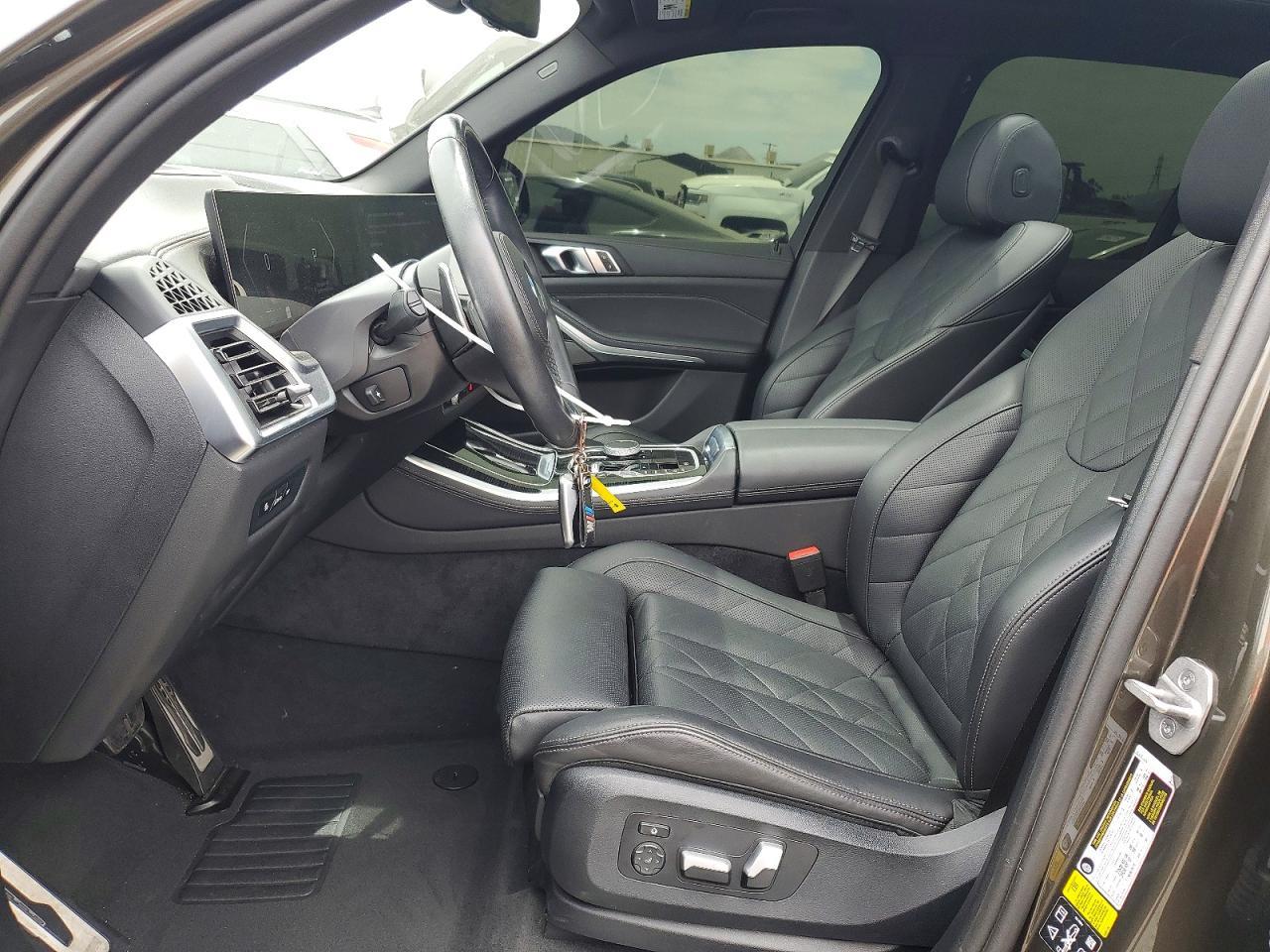 2024 BMW X5 xDrive40I - zdjęcie 7