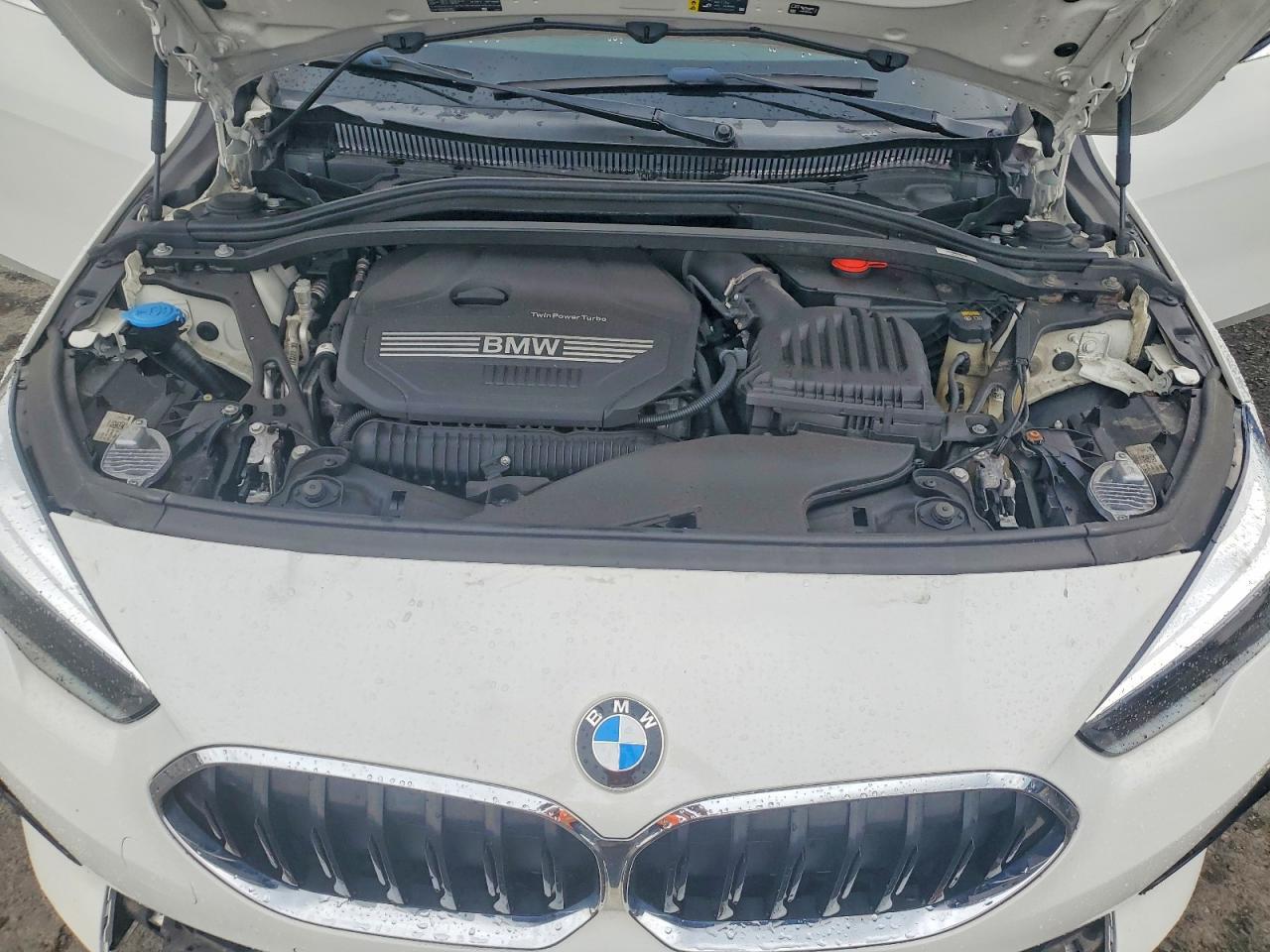 2021 BMW Seria 2 228i - zdjęcie 11
