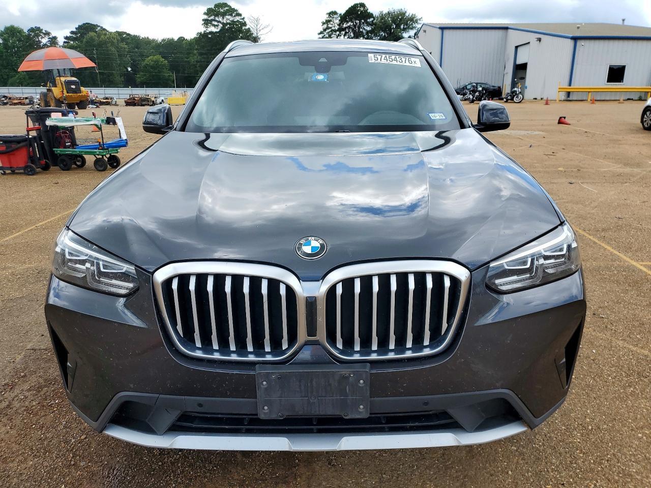 2022 BMW X3 xDrive30I - zdjęcie 5