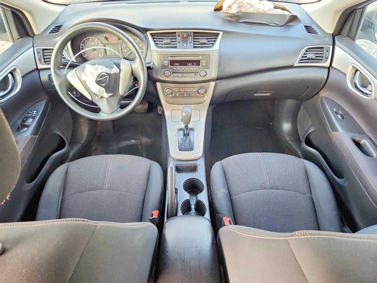 2014 Nissan Sentra S - zdjęcie 8