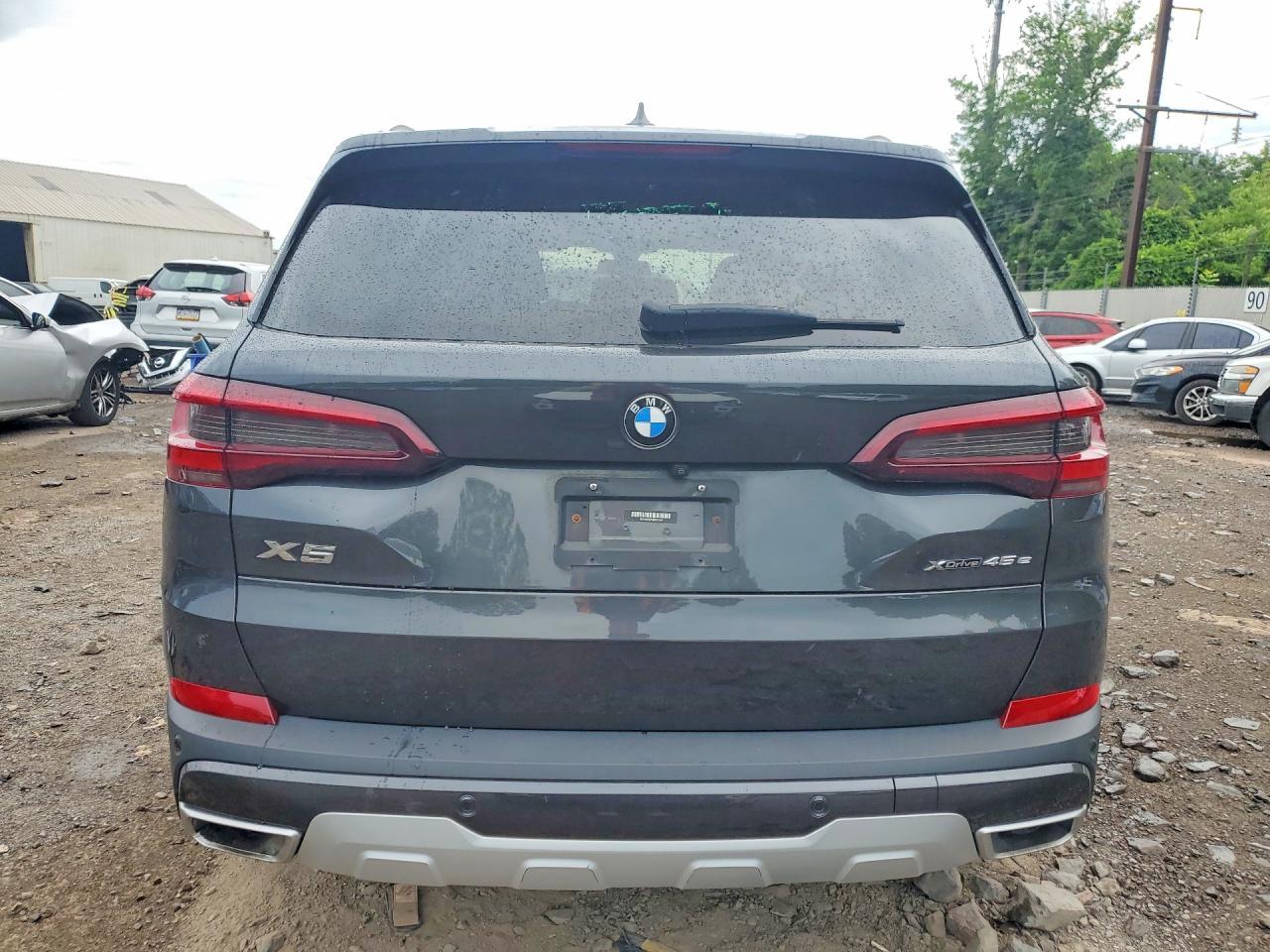 2021 BMW X5 xDrive45E - zdjęcie 6