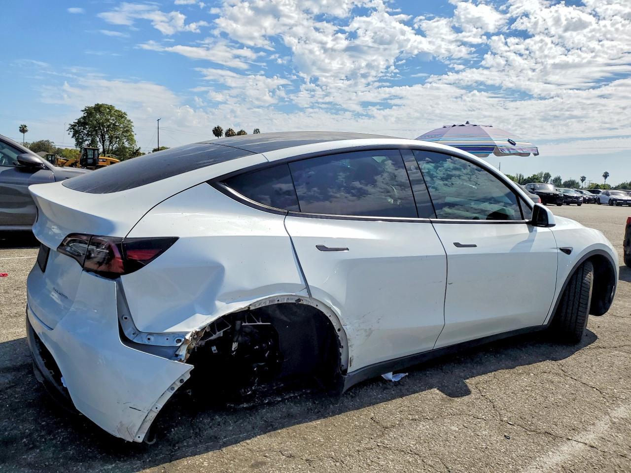 2023 Tesla Model Y - zdjęcie 3