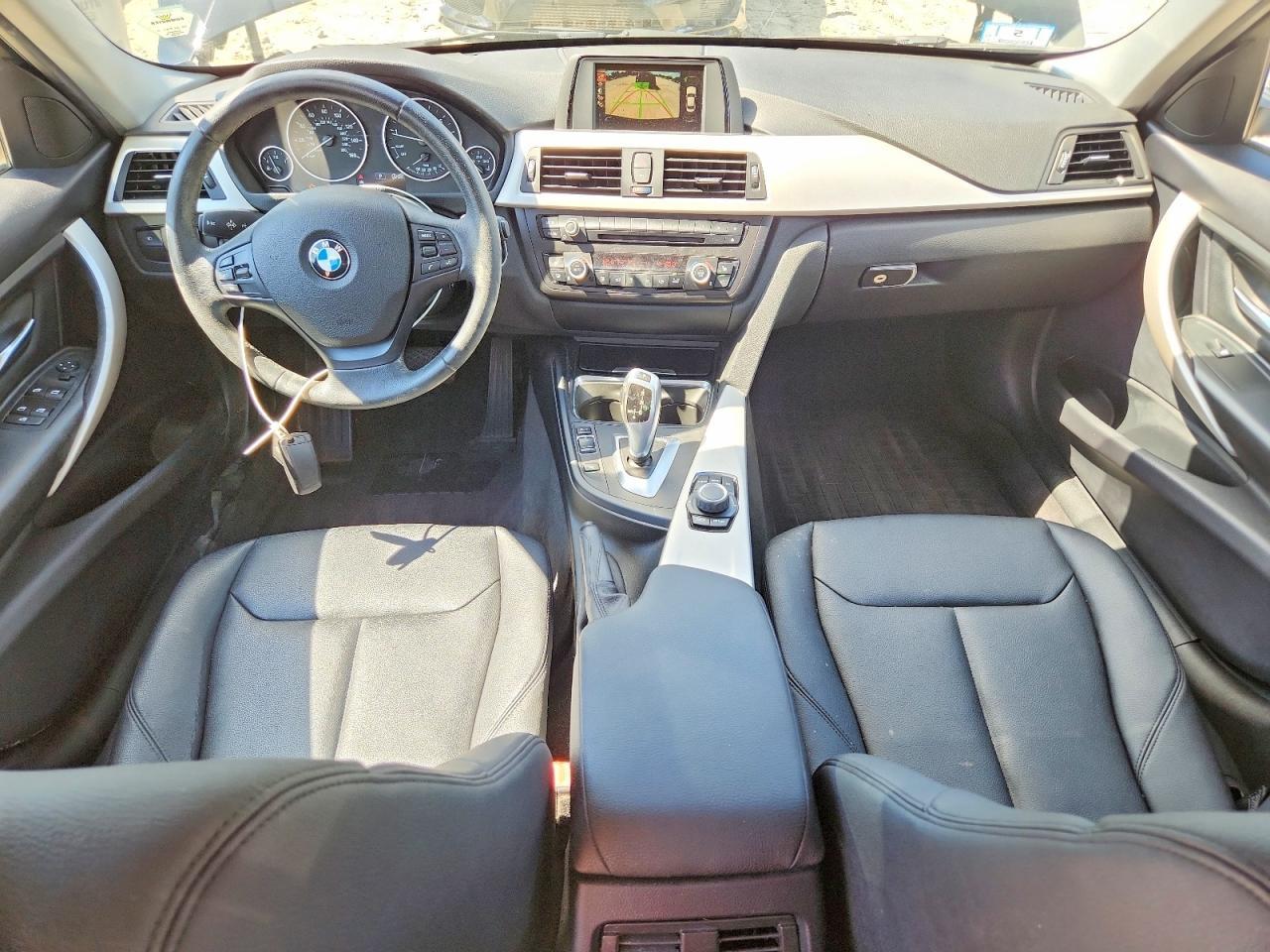 2015 BMW 320 I xDrive - zdjęcie 8
